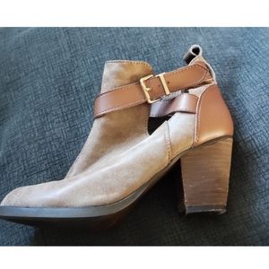 heeled ankle boots